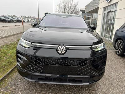 Schwarz metallic Neu 2025 VW Tayron Sport SUV | € 69.980 (Teuer)