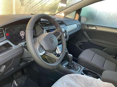 Grau Neu 2025 VW Touran Comfortline Van / Kleinbus | € 44.944 (Etwas zu teuer)