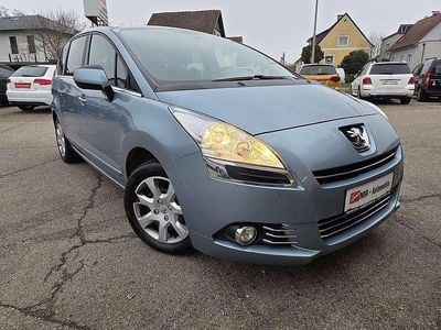 Gebraucht Peugeot 5008 Premium 111 PS (81 kW) 2011 Blau Kombi
