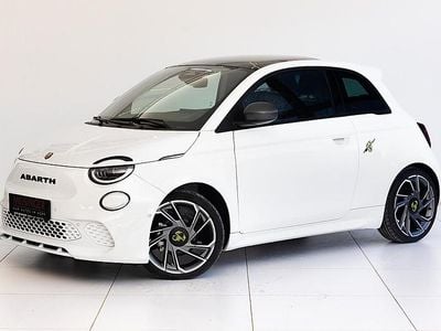 Neu Abarth 500e Scorpionissima 114 kW (155 PS) 2025 Weiß Kleinwagen