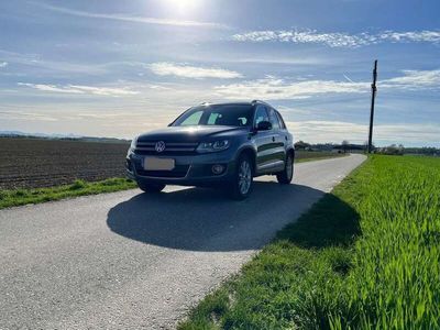 gebraucht VW Tiguan 1,4 TSI Sport & Style - XENON Licht