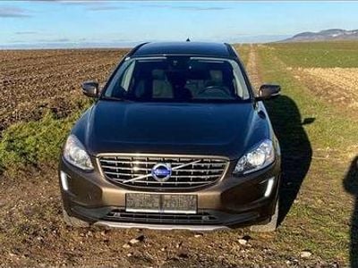 Braun Gebraucht 2014 Volvo XC60 SUV | € 14.900 (Fairer Preis)