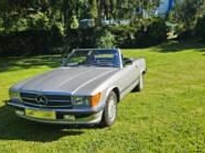 Silber Gebraucht 1988 Mercedes SL300 Cabrio | € 43.800