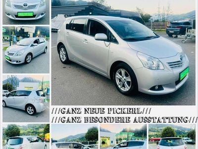 Gebraucht Toyota Verso 126 PS (92 kW) 2012 Silber Van / Kleinbus