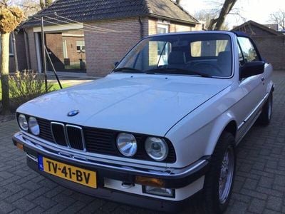 Weiß Gebraucht 1988 BMW 320 Cabriolet Cabrio | € 29.500
