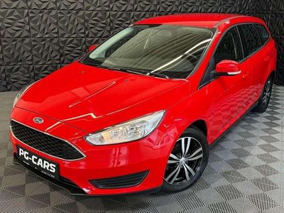 Rot Gebraucht 2016 Ford Focus Trend Kombi | € 5.600 (Guter Preis)