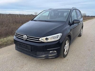 Gebraucht VW Touran Highline 110 PS (80 kW) 2019 Schwarz Van / Kleinbus