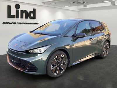 Dunkelgrün metallic Gebraucht 2024 Cupra Born VZ Kleinwagen | € 42.990