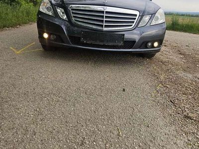 Mercedes E200