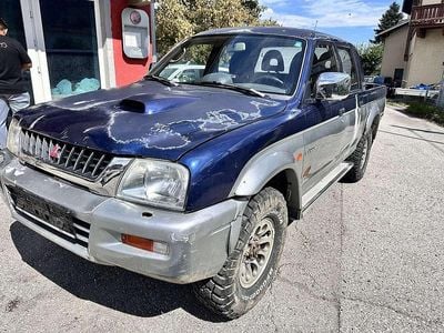 Blau Gebraucht 2000 Mitsubishi L Abholung | € 3.990