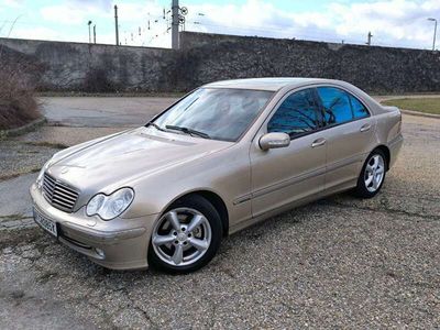 Mercedes C200