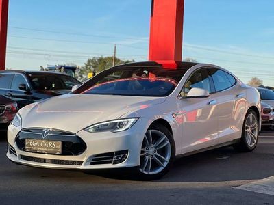 gebraucht Tesla Model S aus Hohenems - 532 PS und 93000 km