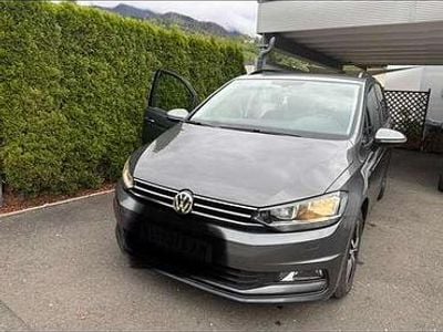 Grau Gebraucht 2017 VW Touran Comfortline Van / Kleinbus | € 15.500 (Fairer Preis)