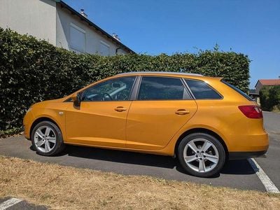 Gold Gebraucht 2011 Seat Ibiza ST Sport Kombi | € 5.290