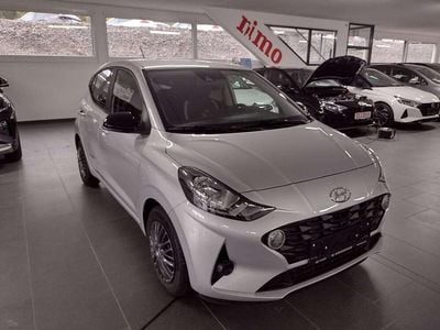 Gebraucht Hyundai i10 Edition 30+ 67 PS (49 kW) 2022 Silber Kleinwagen