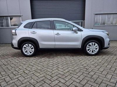 Silber Neu 2025 Suzuki SX4 S-Cross Comfort SUV | € 29.797 (Fairer Preis)