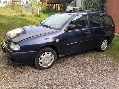 Blau Gebraucht 1998 VW Polo Kombi | € 800