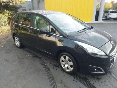 Gebraucht Peugeot 5008 S 120 PS (88 kW) 2016 Schwarz Van / Kleinbus