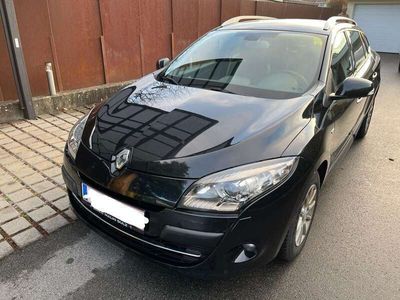 gebraucht Renault Mégane MeganeBose Edition dCi 110 DPF EDC