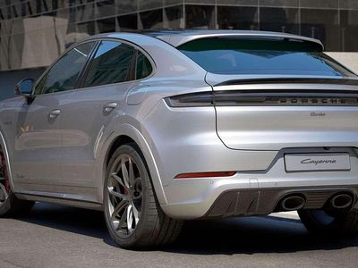 Silber Gebraucht 2024 Porsche Cayenne Turbo E-Hybrid Coupe Coupé | € 179.900