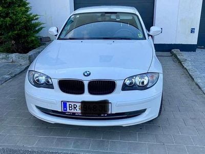 Weiß Gebraucht 2010 BMW 116 Kleinwagen | € 5.000