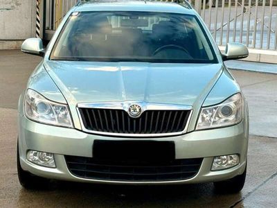 gebraucht Skoda Octavia OctaviaCombi 1,6 Active TDI CR DPF Active 4x4