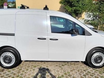 Weiß Gebraucht 2023 Renault Kangoo Edition One Van | € 23.000 (Fairer Preis)