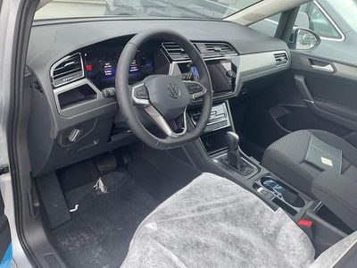 Neu 2025 VW Touran Comfortline Van / Kleinbus | € 46.864 (Teuer)