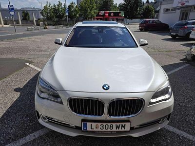 Gebraucht 2012 BMW 750 Limousine | € 19.500