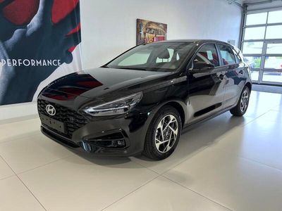 Neu Hyundai i30 GO! 99 PS (72 kW) 2025 Weiß Limousine