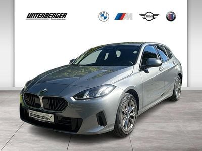 Grau Neu 2025 BMW 118 Kleinwagen | € 27.940 (Superpreis)