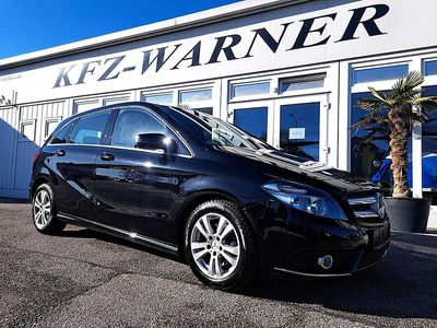 Gebraucht Mercedes B180 122 PS (89 kW) 2012 Schwarz Van / Kleinbus