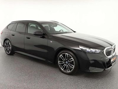 Schwarz Gebraucht 2025 BMW 520 M Sport Kombi | € 58.990