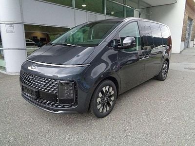 Grau Gebraucht 2023 Hyundai Staria Van | € 57.900 (Fairer Preis)