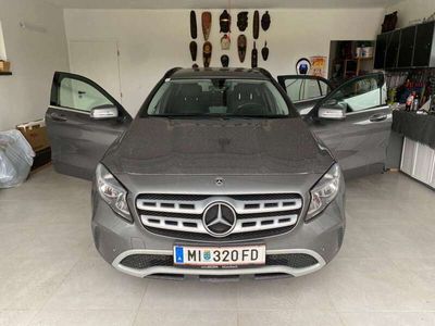 gebraucht Mercedes GLA180 Aut.