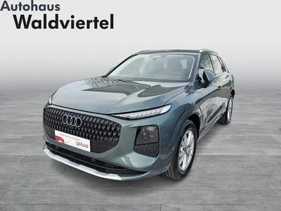 Hellgrün metallic Neu 2026 Audi Q3 SUV | € 49.950