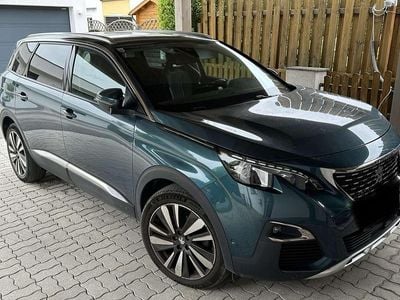 Grün Gebraucht 2018 Peugeot 5008 Allure Van / Kleinbus | € 20.500 (Etwas zu teuer)