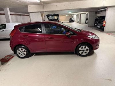 Rot Gebraucht 2009 Ford Fiesta Titanium Kleinwagen | € 4.350 (Fairer Preis)
