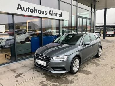 Dunkelgrau metallic Gebraucht 2014 Audi A3 Limousine | € 13.990 (Fairer Preis)