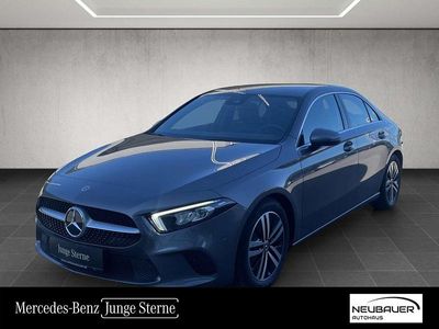 Grau Gebraucht 2022 Mercedes A200 Progressive Limousine | € 29.900 (Guter Preis)