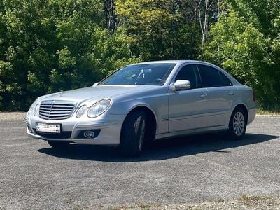 Silber Gebraucht 2007 Mercedes E200 Elegance Limousine | € 6.199 (Superpreis)