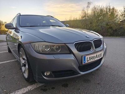 Braun Gebraucht 2010 BMW 330 Sport Line Kombi | € 8.500 (Fairer Preis)