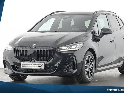 Gebraucht BMW 223 Active Tourer M Sport 204 PS (150 kW) 2025 Schwarz (saphirschwarz) Van / Kleinbus