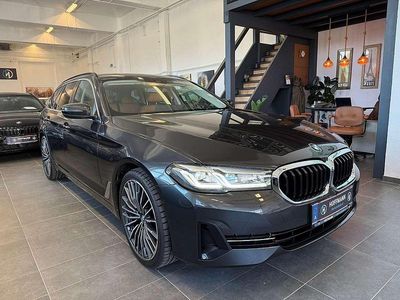 Grau Gebraucht 2022 BMW 520 Sport Line Kombi | € 29.990 (Fairer Preis)