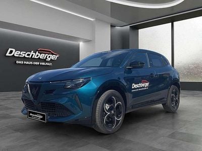 Blau Gebraucht 2025 Alfa Romeo Junior SUV | € 31.800 (Teuer)