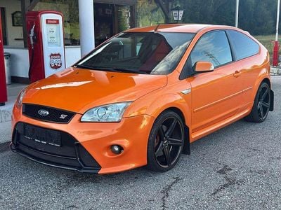 Orange Gebraucht 2009 Ford Focus ST Coupé | € 10.999 (Etwas zu teuer)