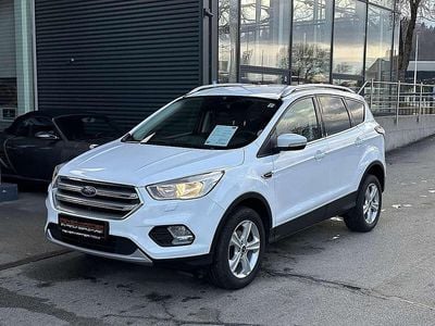 Gebraucht Ford Kuga Trend 120 PS (88 kW) 2019 Weiß SUV