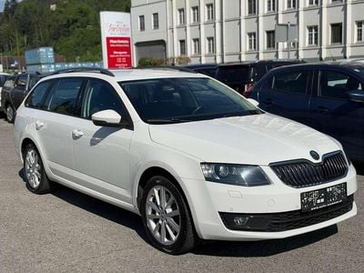 Weiß Gebraucht 2014 Skoda Octavia Elegance Kombi | € 12.900 (Teuer)