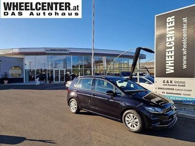 Schwarz Gebraucht 2018 VW Golf Sportsvan Comfortline Van / Kleinbus | € 14.911