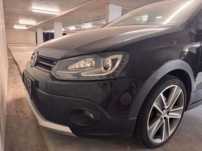 Schwarz Gebraucht 2011 VW Polo Cross Kleinwagen | € 7.288